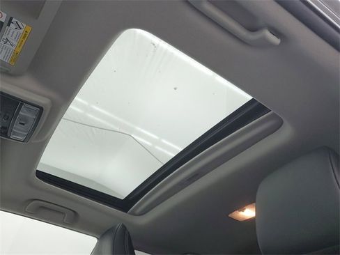 Used 2022 Toyota 4Runner SR5 Premium image 18