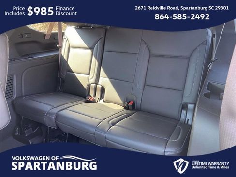 Used 2022 GMC Yukon XL Denali w/ Denali Premium Package image 11