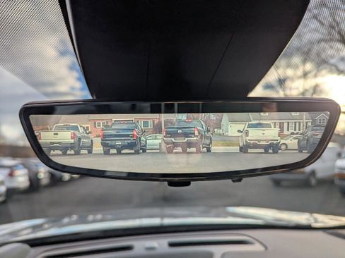 Used 2024 Chevrolet Tahoe High Country image 34