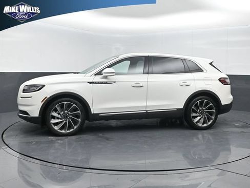 Used 2021 Lincoln Nautilus Reserve w/ Equipment Group 201A FWD image 4