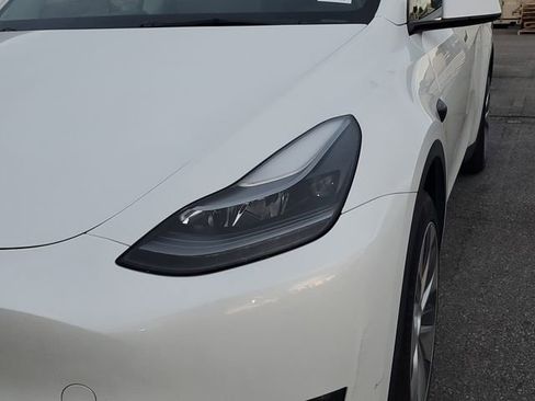 Used 2023 Tesla Model Y Long Range image 4