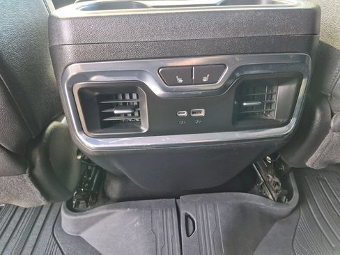 Used 2024 GMC Sierra 3500 SLT w/ SLT Premium Package AWD/4WD image 15