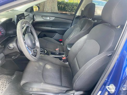 Used 2021 Kia Forte LXS image 11