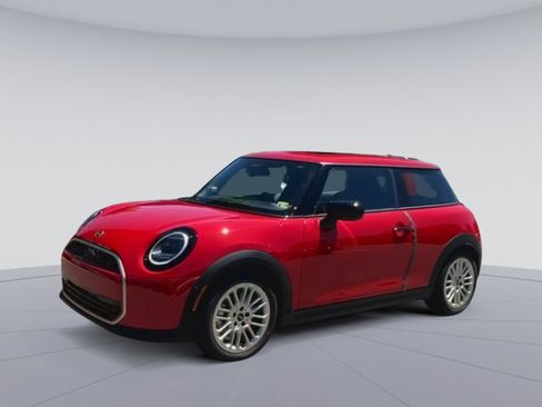 Certified 2025 MINI Cooper S FWD image 5