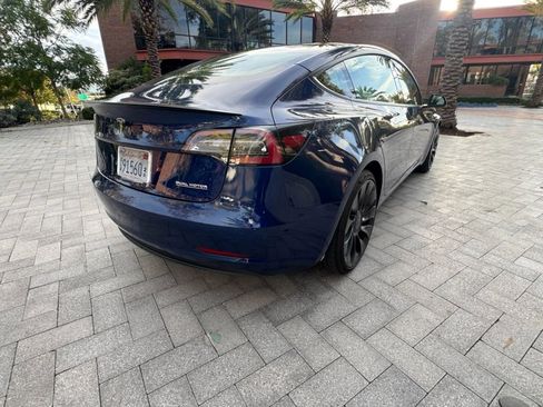 Used 2022 Tesla Model 3 Performance image 7
