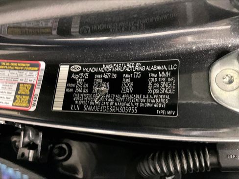 Used 2024 Hyundai Tucson Limited image 36