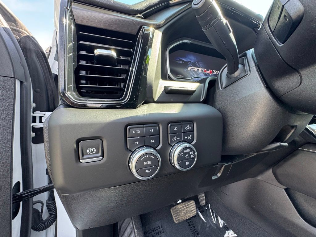 Used 2025 GMC Sierra 2500 AT4X w/ AT4X AEV Edition AWD/4WD image 20