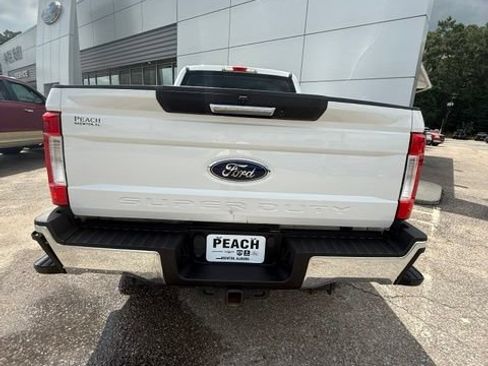 Used 2017 Ford F250 XL w/ STX Appearance Package AWD/4WD image 4
