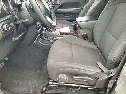 Used 2023 Jeep Gladiator Overland image 20