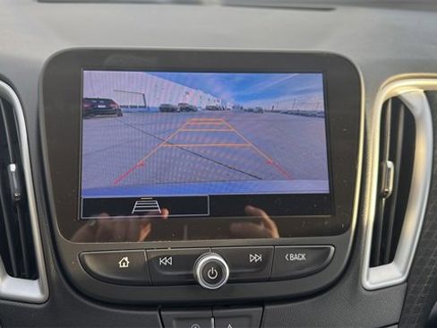 Used 2024 Chevrolet Malibu LT image 28