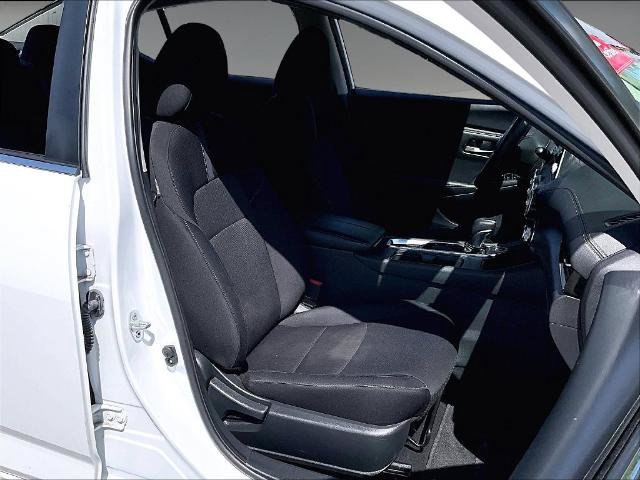 Certified 2024 Nissan Sentra SV FWD image 11