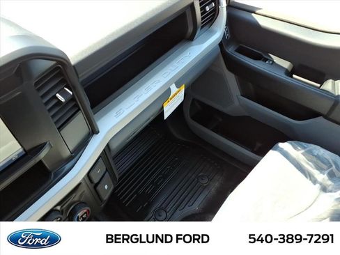 New 2026 Ford F250 XL w/ XL Chrome Package image 17