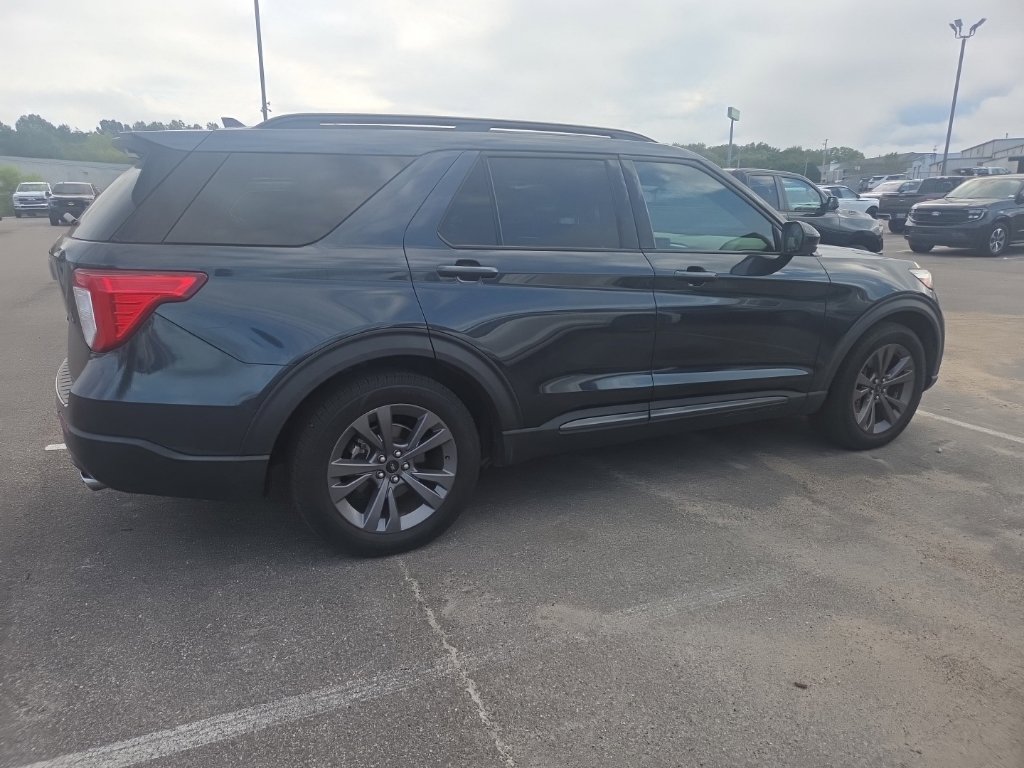 Used 2022 Ford Explorer XLT RWD image 9