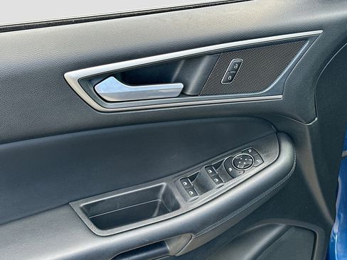 Certified 2024 Ford Edge SEL image 18