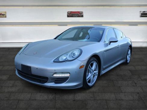 Used 2010 Porsche Panamera S image 3