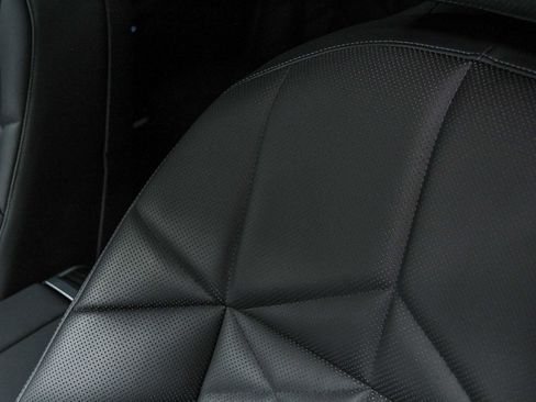 Certified 2023 BMW 740i w/ Parking Assistance Package image 25