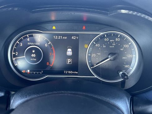 Certified 2023 Nissan Versa SV w/ Trunk Package image 20