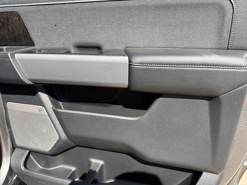 Used 2024 Ford F250 Lariat w/ Chrome Package image 16