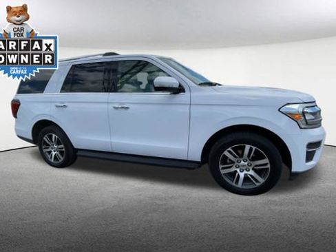 Used 2024 Ford Expedition Limited AWD/4WD image 2