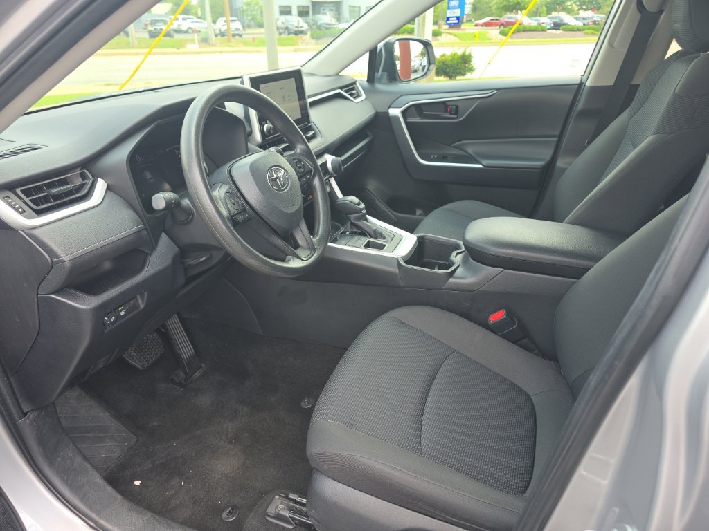 Certified 2024 Toyota RAV4 LE AWD/4WD image 8