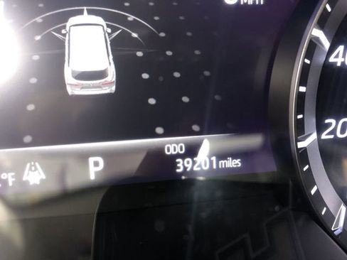 Used 2021 Toyota Highlander Platinum image 18