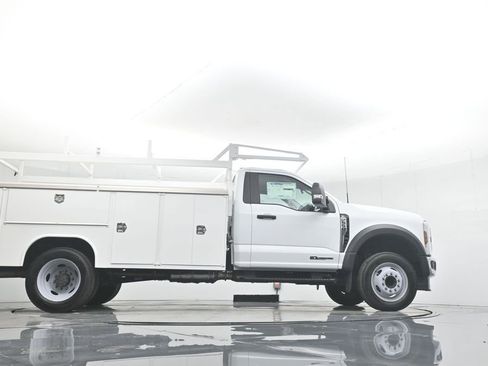 New 2025 Ford F550 2WD Regular Cab Super Duty image 52