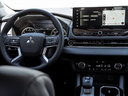 New 2026 Mitsubishi Outlander SE AWD/4WD image 15