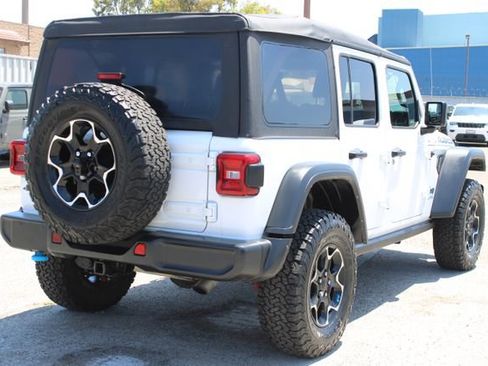 Used 2021 Jeep Wrangler Unlimited Rubicon 4xe w/ Cold Weather Group AWD/4WD image 5