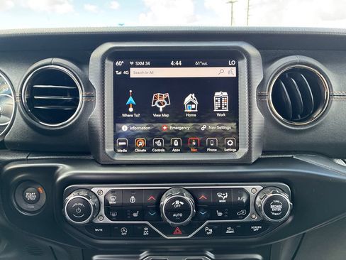 Used 2022 Jeep Gladiator Overland AWD/4WD image 26