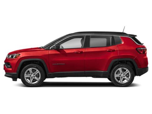 Certified 2024 Jeep Compass Latitude AWD/4WD image 2