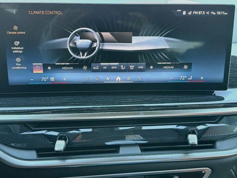 New 2027 BMW X7 xDrive40i w/ Executive Package AWD/4WD image 36