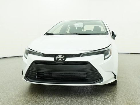 Used 2026 Toyota Corolla LE FWD image 18