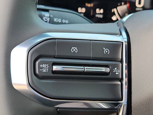 New 2026 GMC Canyon Elevation w/ Convenience Package image 17