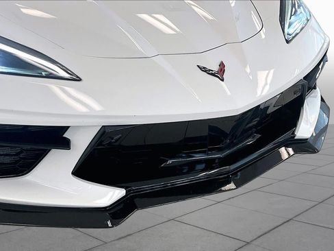 Used 2021 Chevrolet Corvette Stingray Preferred Cpe w/ Z51 Performance Package RWD image 25