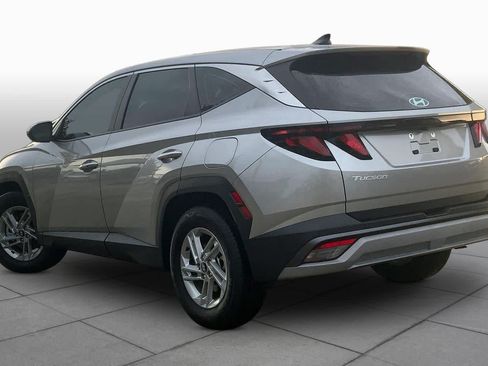 Used 2025 Hyundai Tucson SE FWD image 11
