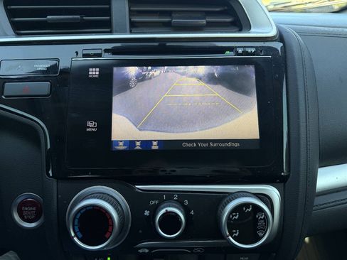 Used 2015 Honda Fit EX image 35
