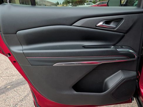 Used 2025 Chevrolet Traverse Z71 w/ LPO, Floor Liner Package AWD/4WD image 30