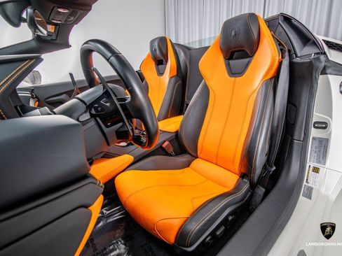 Used 2017 Lamborghini Huracan LP 610-4 image 43