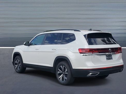 New 2026 Volkswagen Atlas SE image 4
