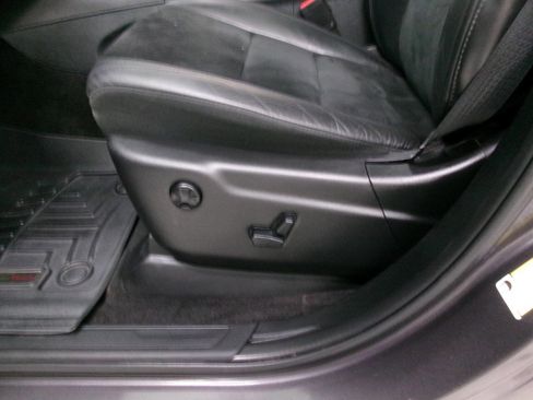 Used 2018 Jeep Grand Cherokee Altitude image 20