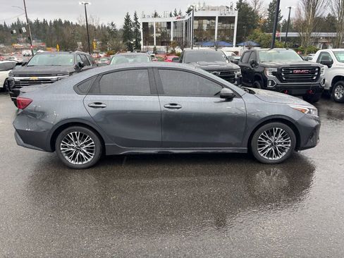 Certified 2024 Kia Forte GT-Line image 4