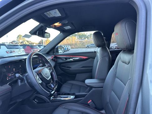 Used 2024 Chevrolet TrailBlazer RS w/ Driver Confidence Package image 11