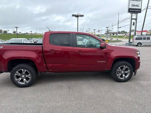 Used 2018 Chevrolet Colorado Z71 AWD/4WD image 13