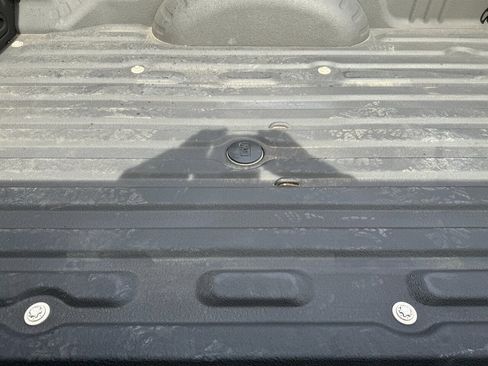 Used 2017 Ford F250 Lariat w/ Lariat Ultimate Package image 33