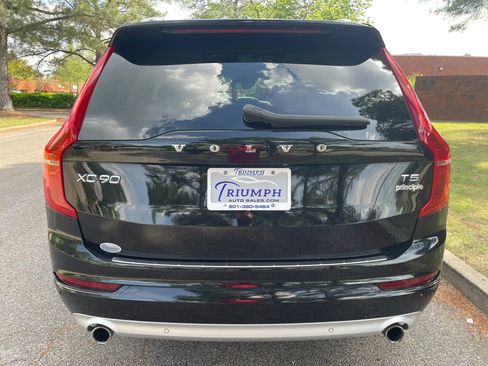 Used 2019 Volvo XC90 T5 Momentum w/ Protection Package Premier image 4