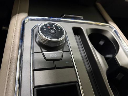 Used 2021 Ford Expedition Max XLT RWD image 6
