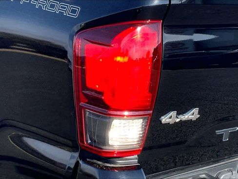 Used 2023 Toyota Tacoma SR AWD/4WD image 29