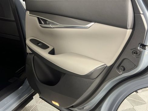 Used 2025 INFINITI QX50 Luxe w/ Cargo Package image 30