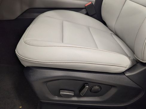 New 2026 Ford Explorer Active w/ Active Comfort Package image 11