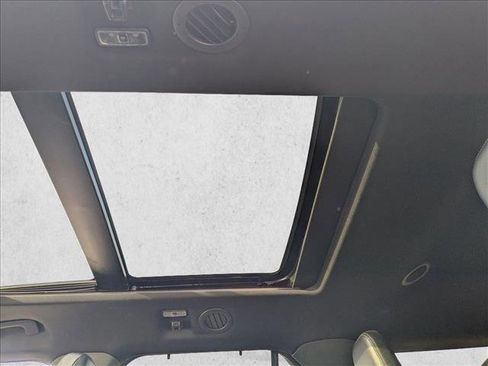 Used 2020 Ford Explorer Limited w/ Class III Trailer Tow Package image 19